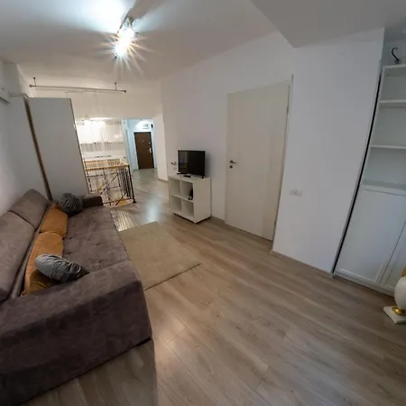 Parliament 200sqm Loft Style 1br Ap W Private Garden * Bucharest