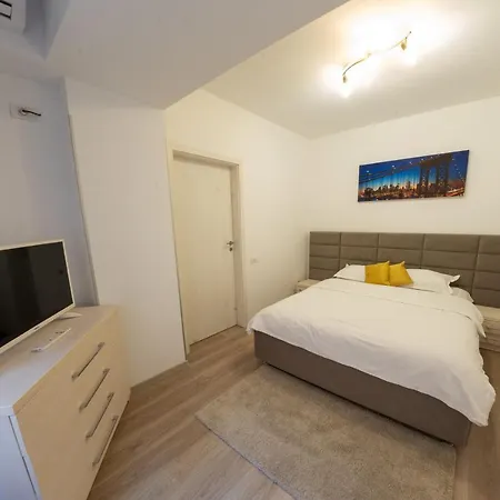 Apartment Parliament 200sqm Loft Style 1br Ap W Private Garden